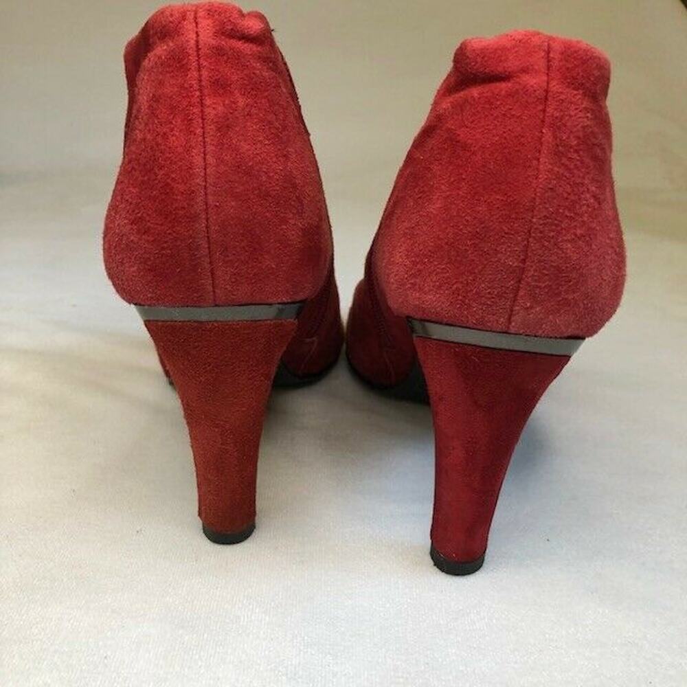Moda faux suede red stiletto heel bootie size 10 (3.5") - Picture 3 of 6